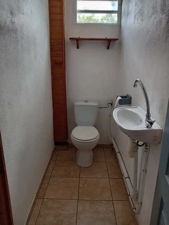 WC séparés de Villa Le Gommier au Moule